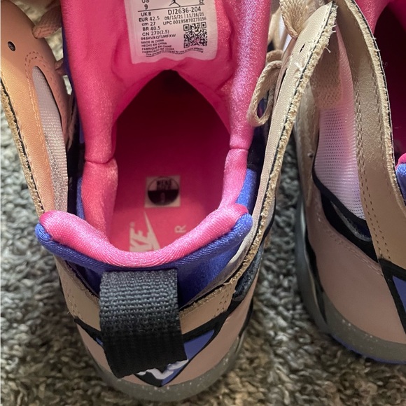 Jordan 7 Retro SE
Sapphire - Picture 5 of 11